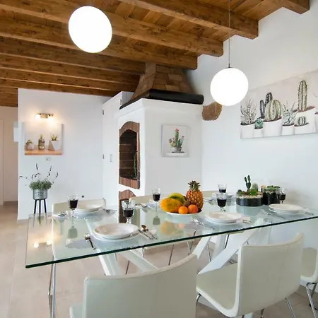 Dom wakacyjny Casa Valeria Tinajo